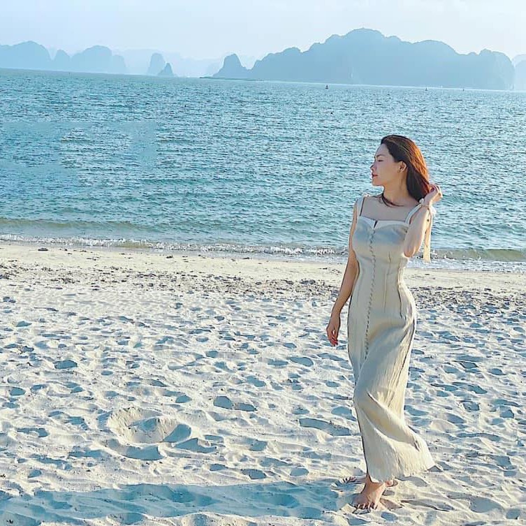 Đầm maxi nút bọc xẻ tà