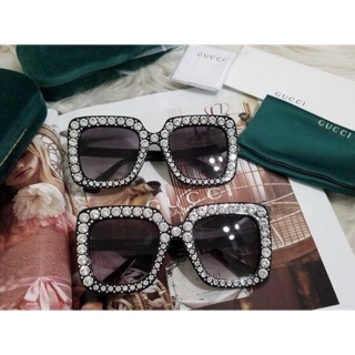 Kính gucci mắt đá