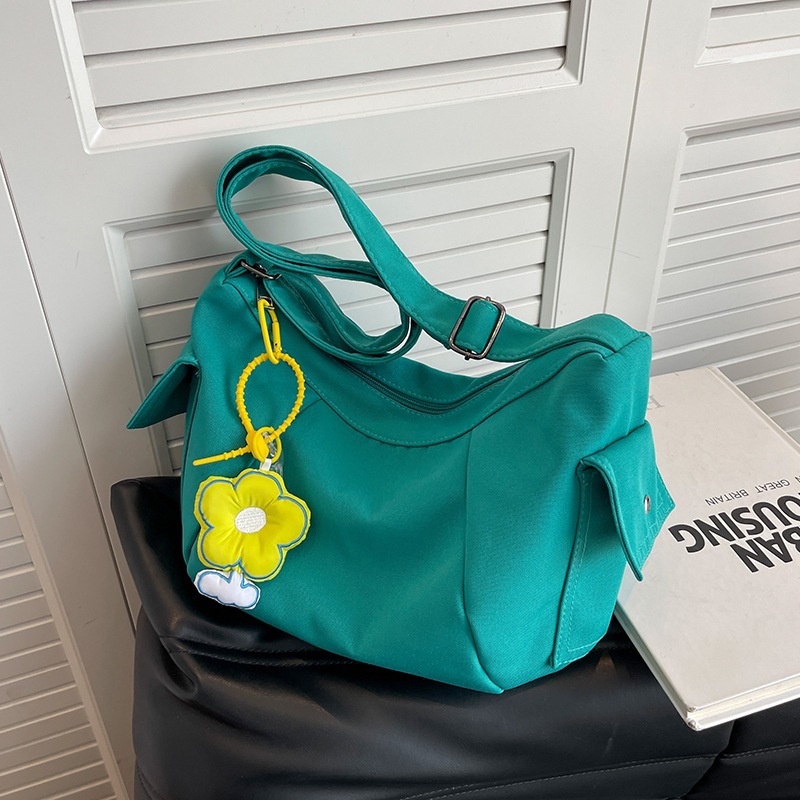 IELGY Túi Đeo Vai Bằng Vải canvas Kích Thước Lớn Kèm Móc Treo Phong Cách Hàn Quốc Cho Nữ