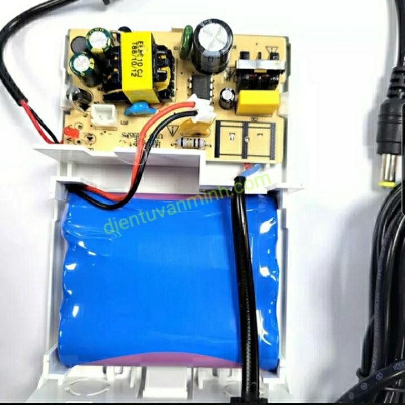 Nguồn 12V 2A kiêm pin dự phòng