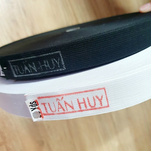 Hai Mét Dài Dây Thun Màu Đen Bản 25mm Loại Dai Chất Lượng Co Giãn Bền Độ Dày Gần 1mm Thường Dùng Trong May Mặc