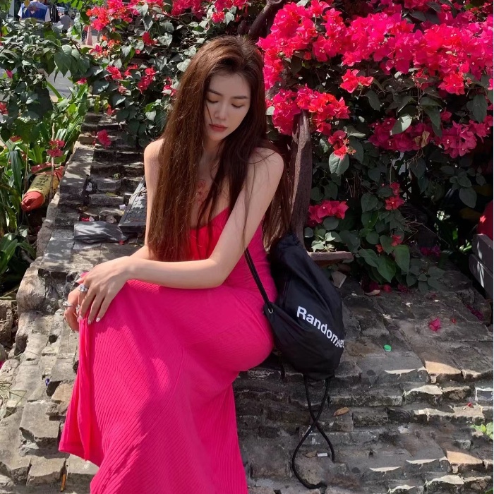 Đầm Dài Hai Dây Cổ Chữ V Hở Lưng Màu Trơn Dành Cho Nữ