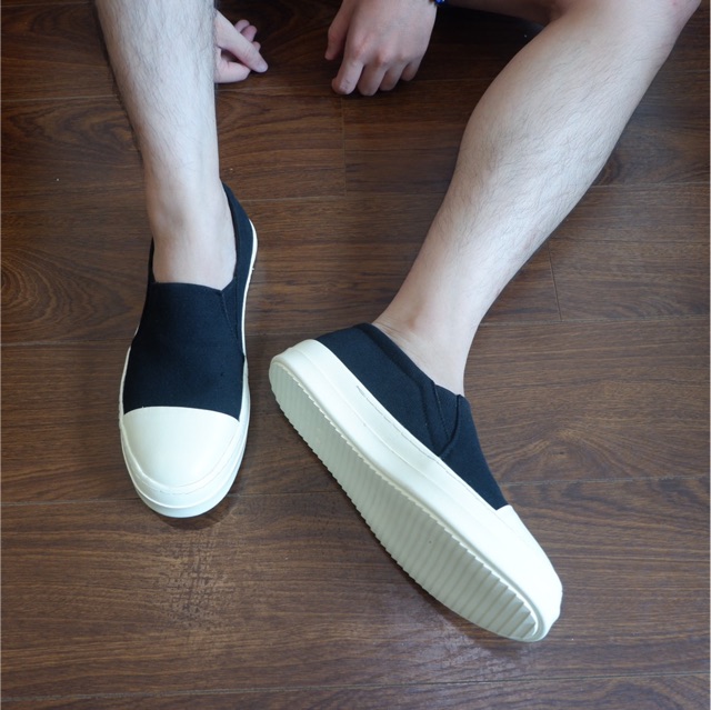 Giày Rick Owen Slipon vải (Ảnh shop tự chụp)