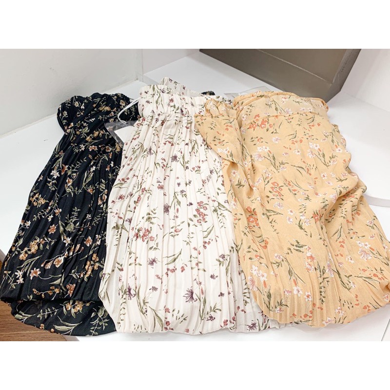 {Có sẵn} Chân váy hoa nhí Vintage màu mới kèm hình thật ở cuối | BigBuy360 - bigbuy360.vn