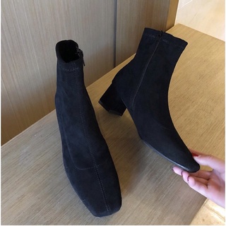 Giày boots da lộn gót vuông cổ lửng ôm chân mũi vuông phong cách Hàn quốc