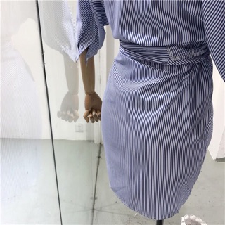 ĐẦM ÔM NƠ EO HQ