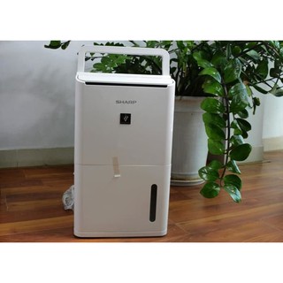 Máy tạo ion và hút ẩm Sharp DW-D12A-W
