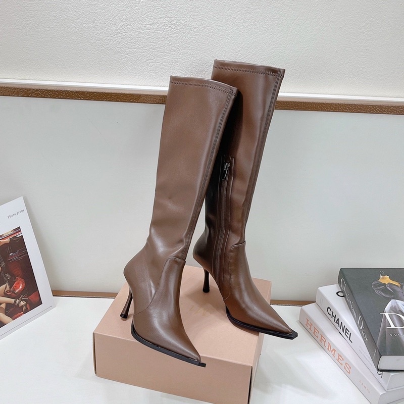 Boot đùi da lỳ mũi nhọn gót nhọn Mai phương Bùi