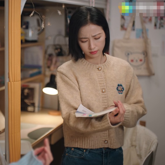 Áo sweater thêu họa tiết phong cách cổ điển thanh lịch cho nữ