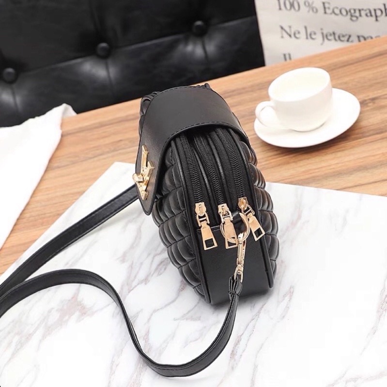 Túi Đeo Chéo, Túi Đeo Vai 3 Ngăn Để Đồ Tiện Dụng Họa Tiết Chần Trám TCT001