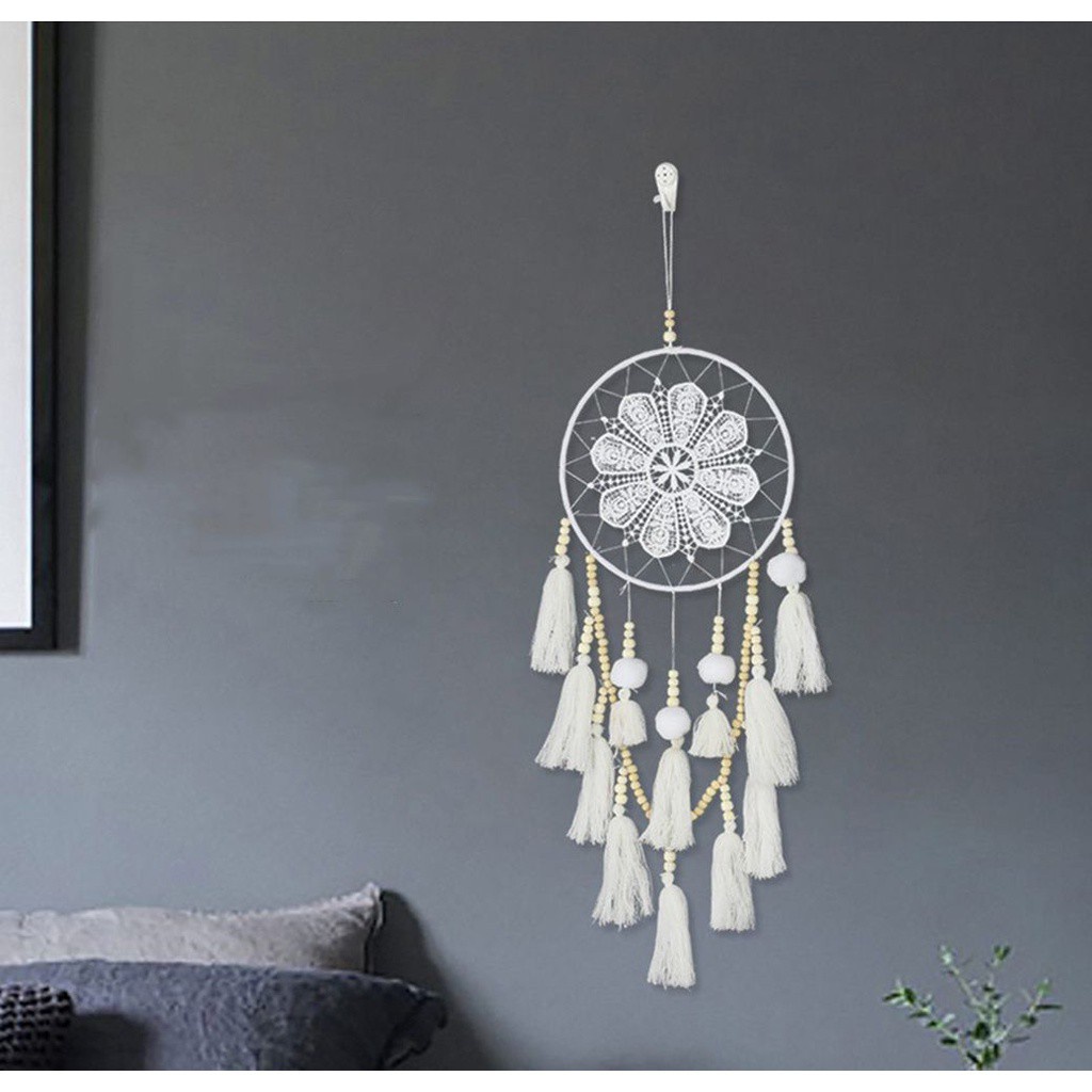 Dreamcatcher màu trắng đính hạt gỗ phối tua rua hình hoa phong cách boho trang trí phòng ngủ / làm quà tặng dễ thương
