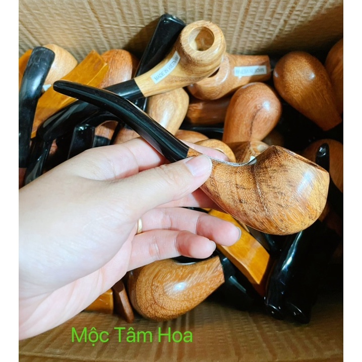 Tau gỗ chuôi sừg, bao hàng, để giá giao lưu