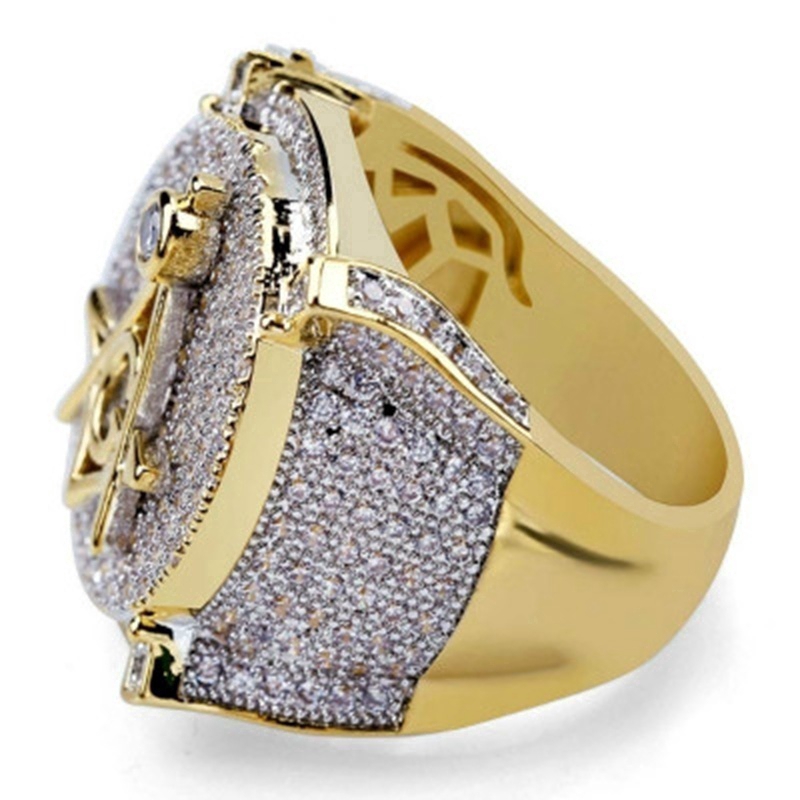Nhẫn Nam Chất Liệu Thép Titan Mạ Vàng 18K