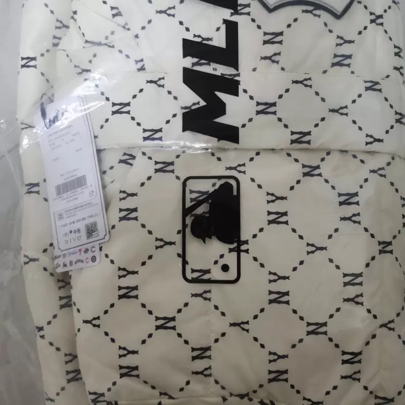 Áo phao chữ NY siêu hot