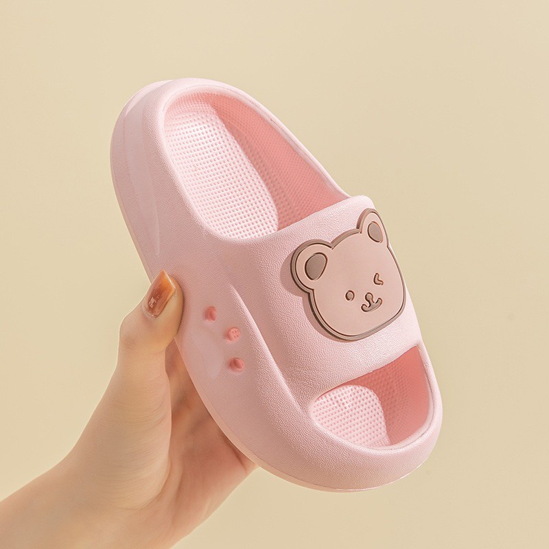 Dép Lê - Dép Bánh Mỳ Hình Gấu Đế Mềm Chống Trơn Trượt Cho Mẹ Và Bé 24-41 M031