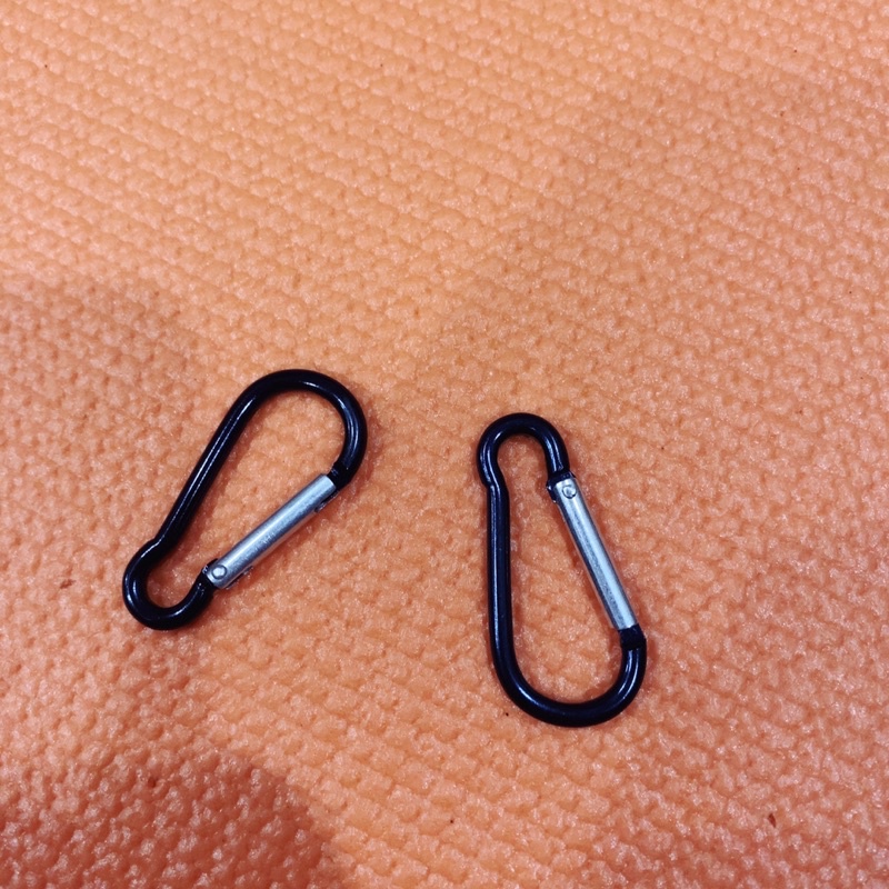 Móc đen airpods - Mr.case