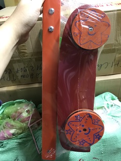 Xe tập đi 3 con chim