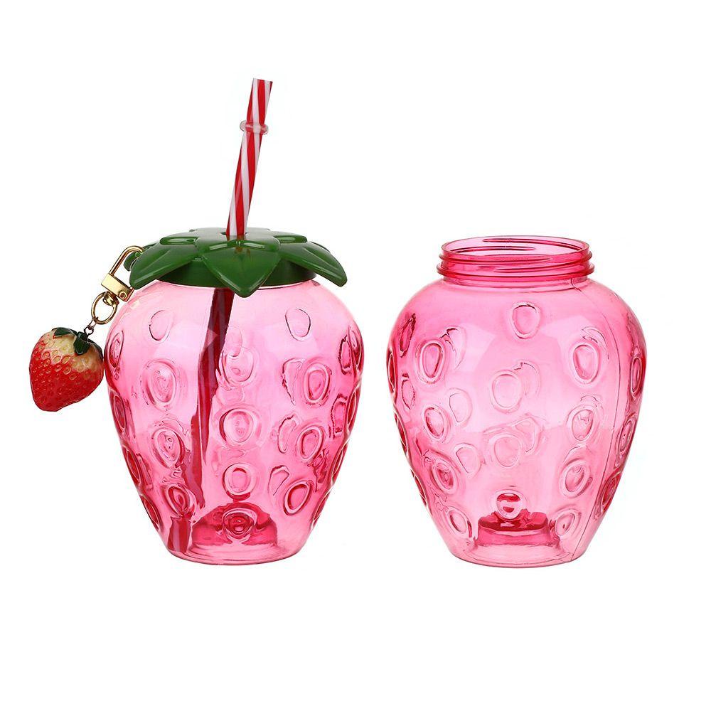 Bình Nước Nhựa 500ml Kèm Ống Hút Họa Tiết Dâu Tây Dễ Thương