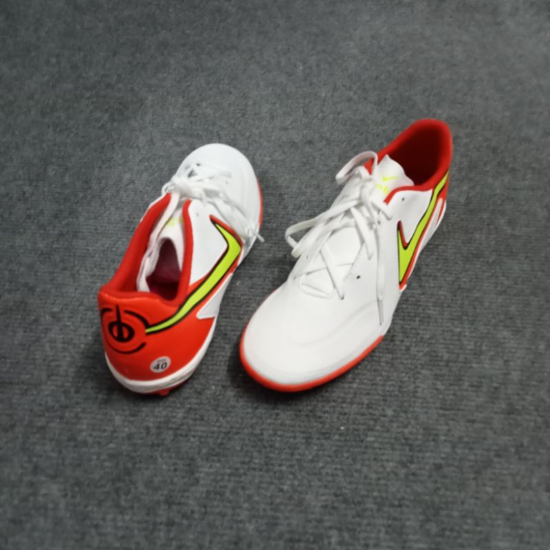 Giày bóng đá Winbro Tiempo X9 đã khâu đế Trắng phối