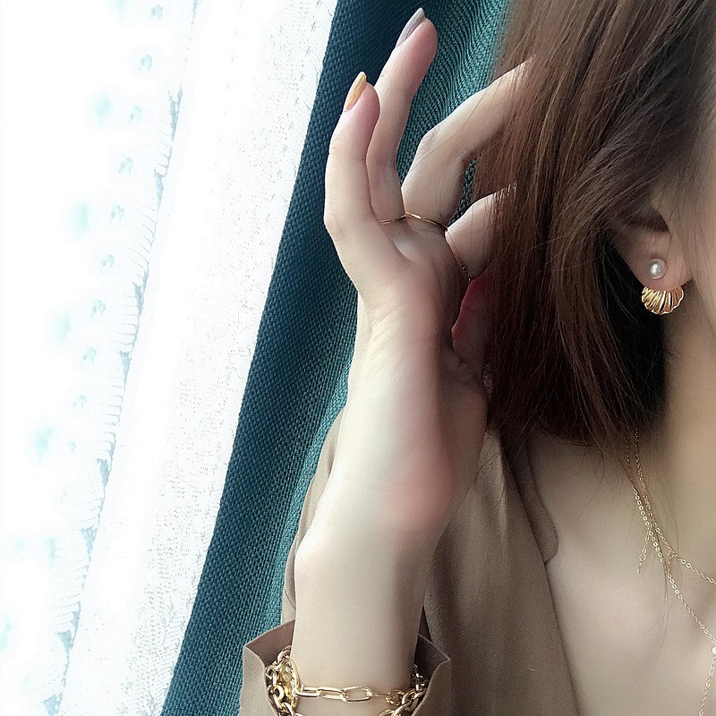 Bông tai hình vỏ sò mạ vàng đính ngọc trai nhân tạo đơn giãn nữ tính ANNIE D122