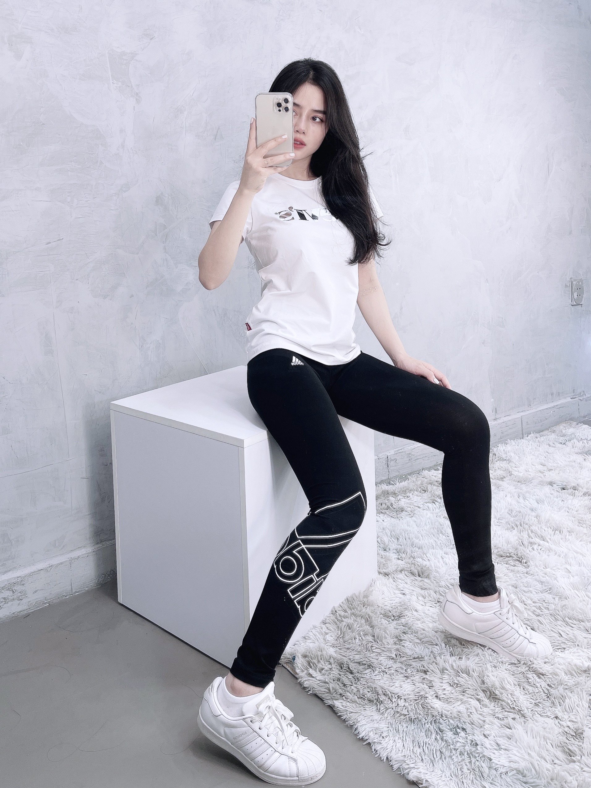 [HÀNG XUẤT XỊN] Quần legging đeen 1802 ESSEENTIAL OUTLINE LOGO TIGHTS Made in Cambodia full tag code | BigBuy360 - bigbuy360.vn