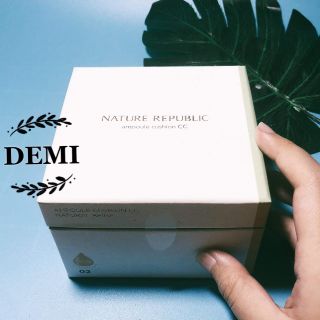 Phấn nước Nature Republic Ampoule Cushion CC