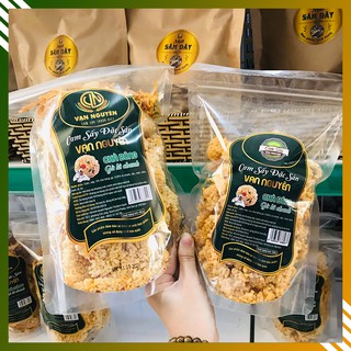 Cơm sấy chà bông gà lá chanh Gia Lai