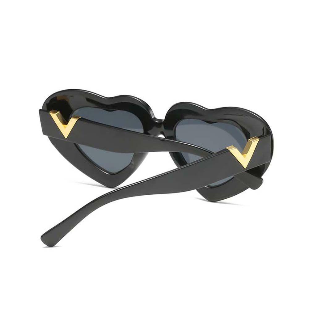 Kính Mát Khung To Hình Trái Tim Chữ V Màu Đen Phong Cách Thanh Lịch Cho Nữ