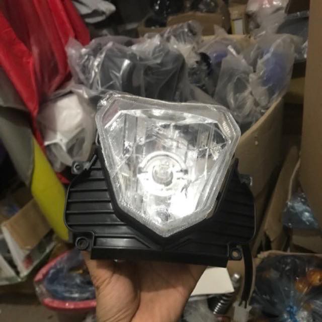 Full bộ Choá đèn sợi đốt xe máy điện xmen. Có nhựa giữ đèn
