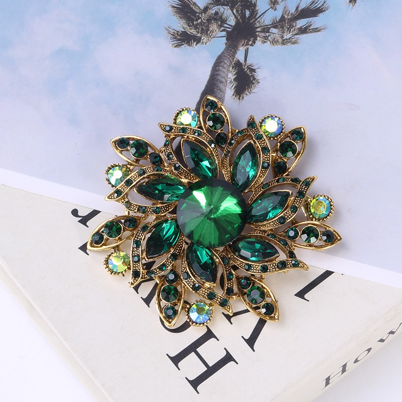 Ghim Cài Áo Hình Bông Hoa Đính Đá Sang Trọng