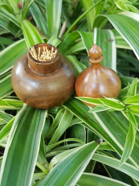 Lọ tăm hồ lô tổ hợp bách cổ thụ gỗ có mùi thơm tự nhiên