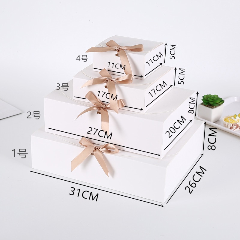 Hộp Quà Đựng Kẹo Sô Cô La/Quà Tặng/Tiệc Cưới Màu Trắng/Đen Dễ Thương