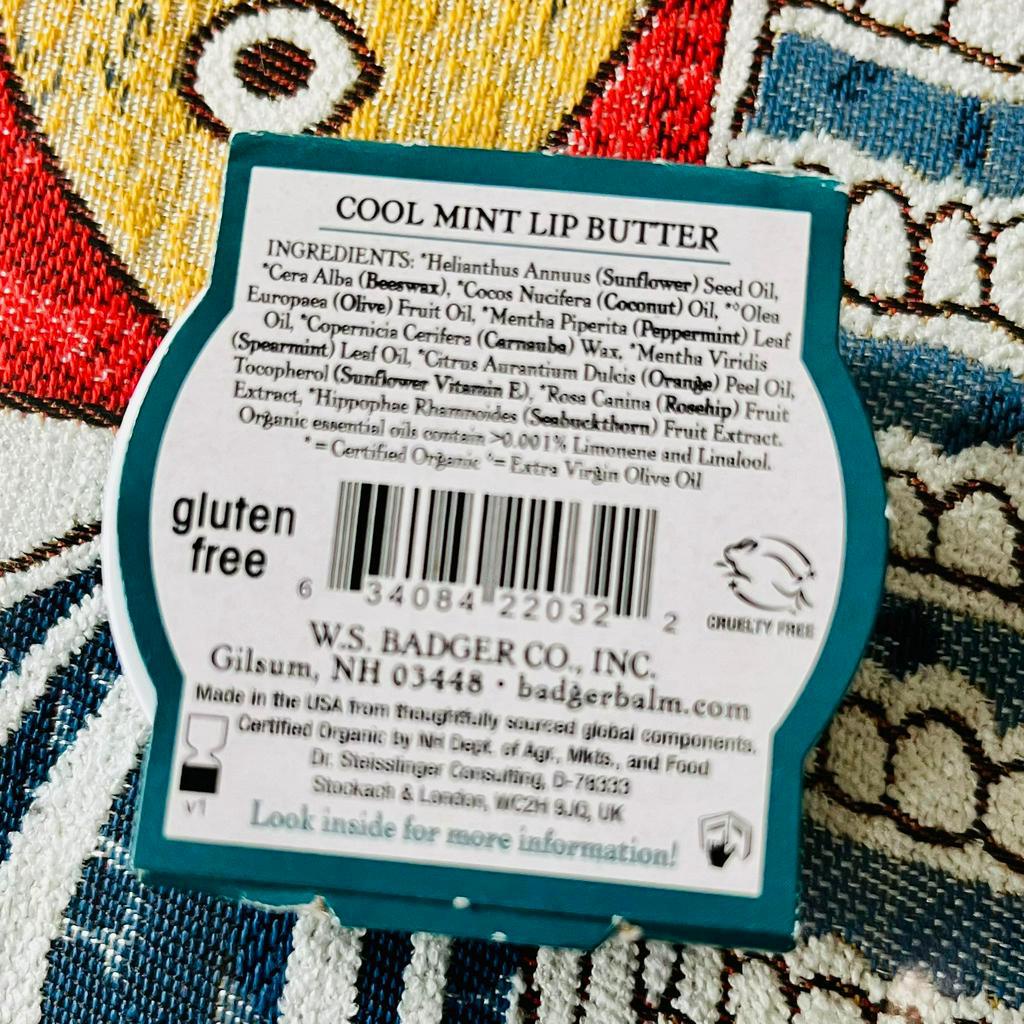 Sáp Dưỡng Môi Hữu Cơ Badger Organic Lip Balm