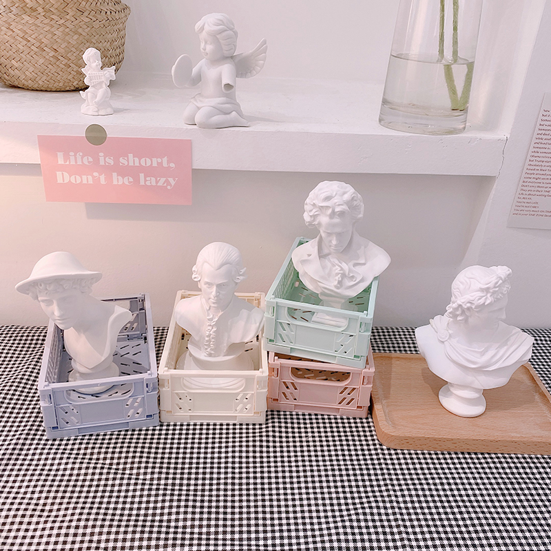 Tượng Hình Nhân Vật Bằng Nhựa Resin Mini Để Bàn Trang Trí Đẹp Mắt
