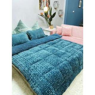 CHĂN LÔNG CỪU CHỮ VẠN
