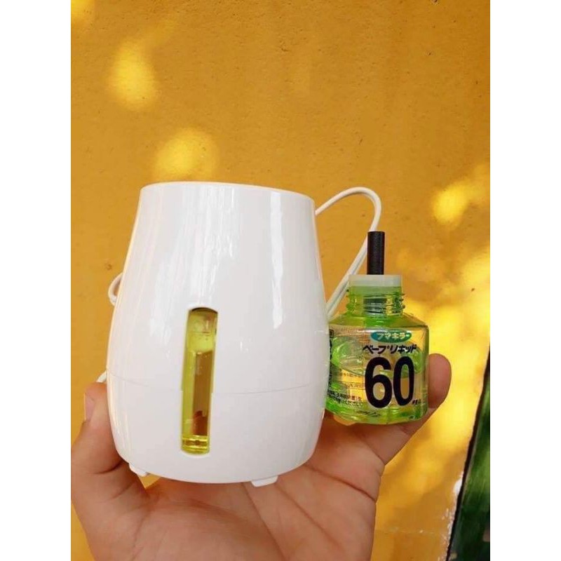 Máy xông tinh dầu đuổi muỗi Nhật Bản kèm tinh dầu 60ml