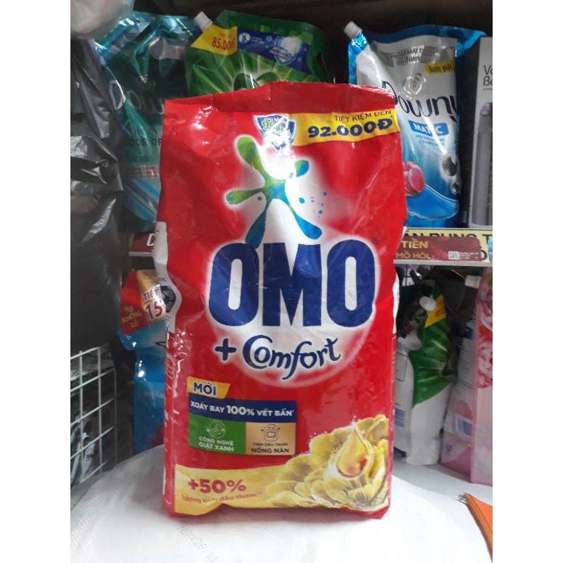 Bột giặt omo comfort tinh dầu thơm nồng nàn 5.5kg.