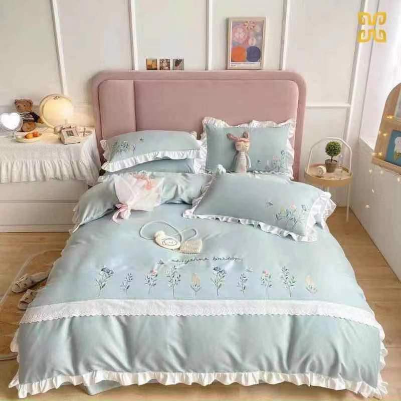 Bộ chăn ga gối cotton đũi bèo_Nhập Khẩu_Chăn ga gối sét 4 món viền bèo chất liệu mềm thoáng mát hoa thêu nổi sang trọng-
