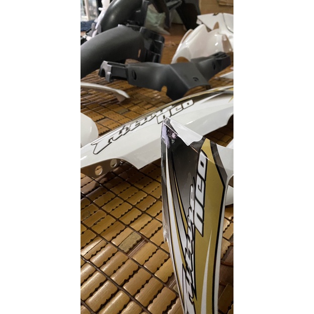 Dàn áo Future Neo hàng Việt Nam loại 1 màu Trắng