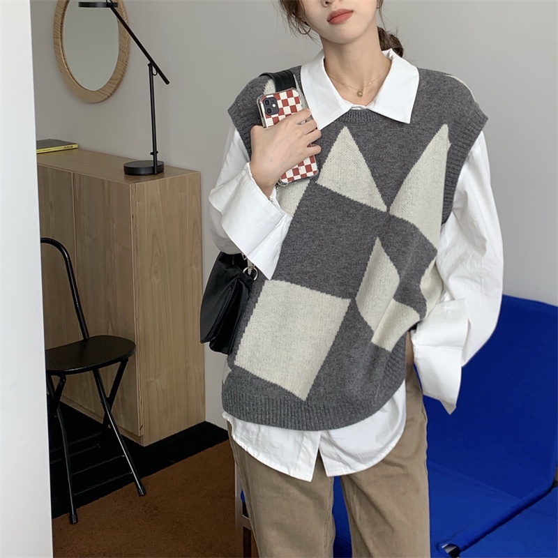 Áo cổ tròn màu sắc tương phản thiết kế không đồng đều cao cấp thời trang | BigBuy360 - bigbuy360.vn