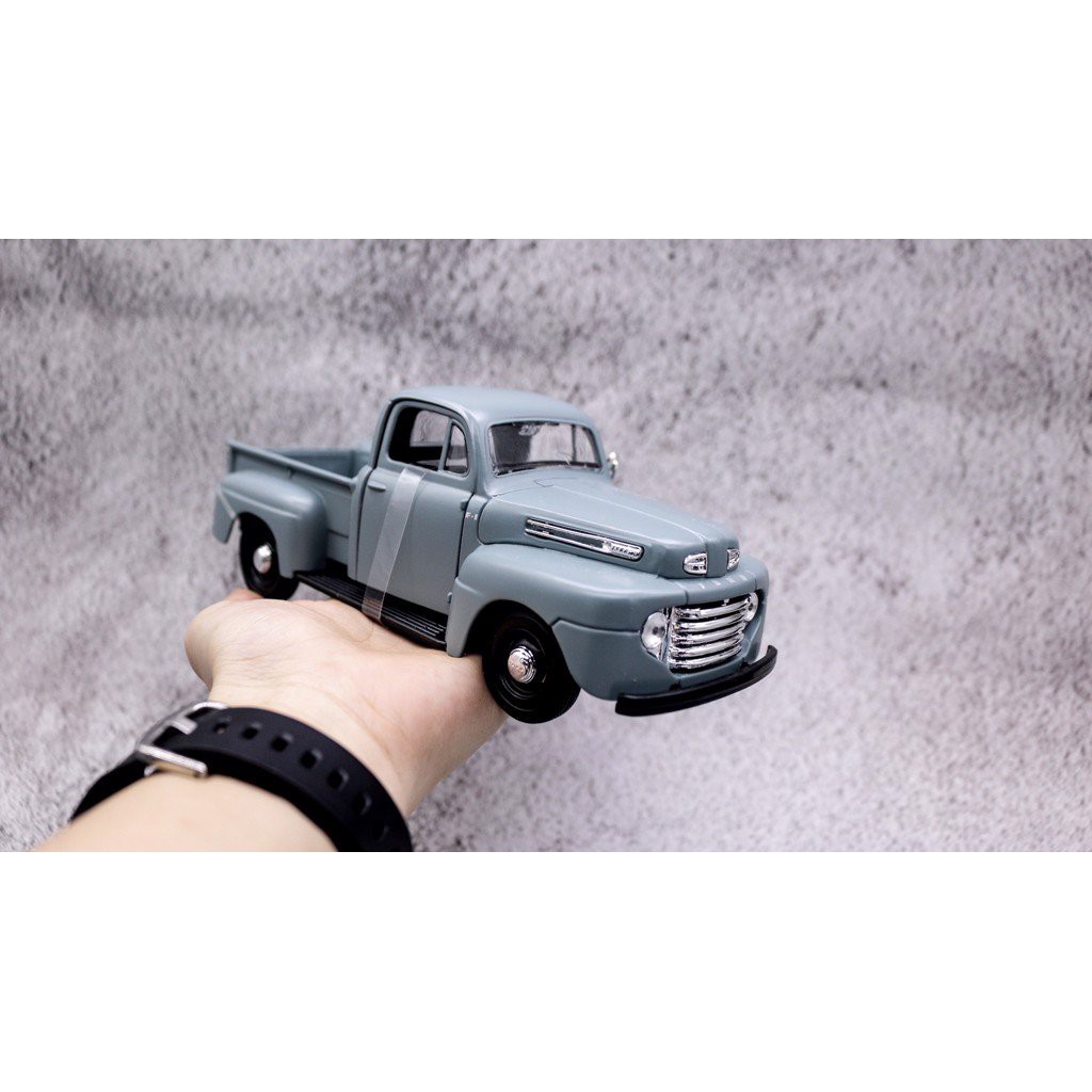 MÔ HÌNH XE FORD F-1 PICKUP 1948 GREY 1:25 MAISTO 6884