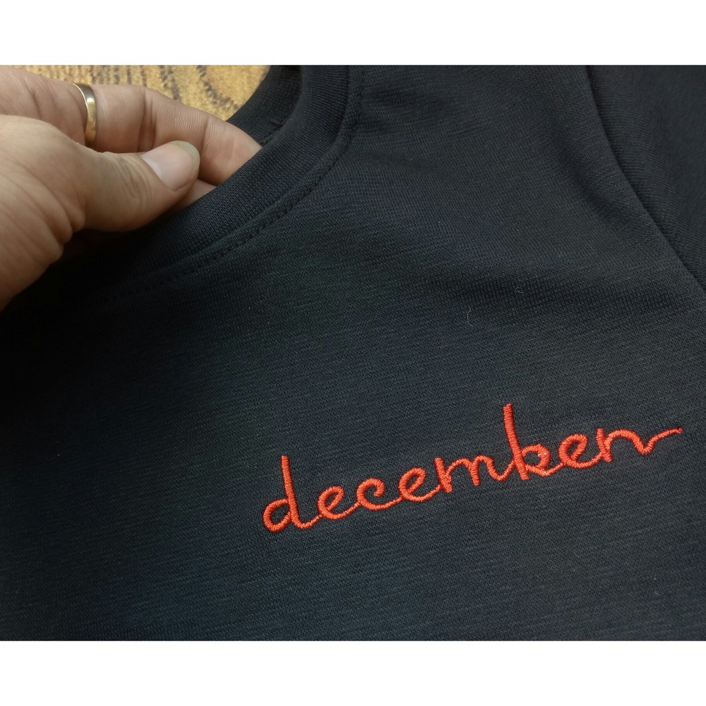 Có Video| Áo Croptop Thêu december