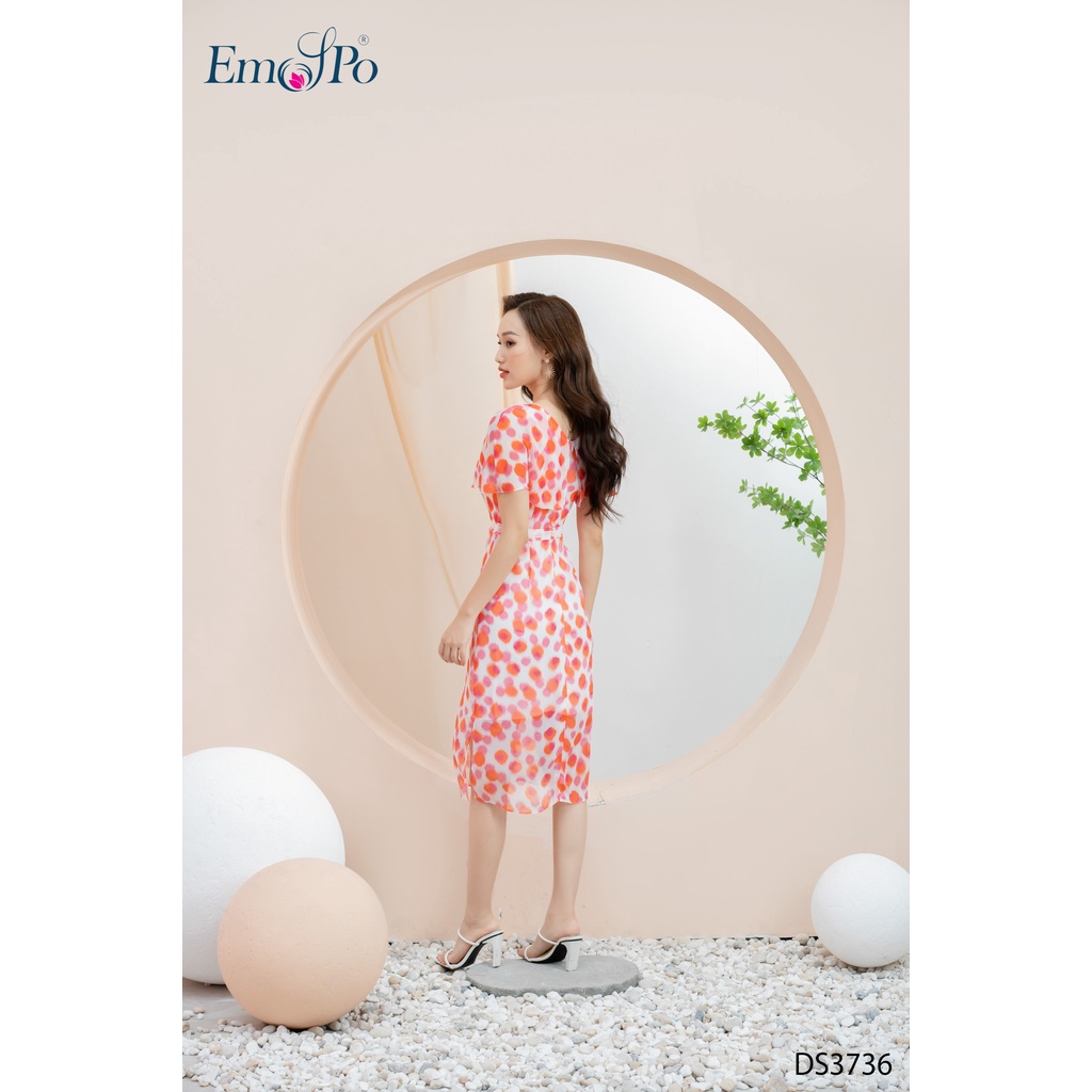 Đầm hoa Emspo cổ V, vai chùm, có đai ren nhấn eo DS3736