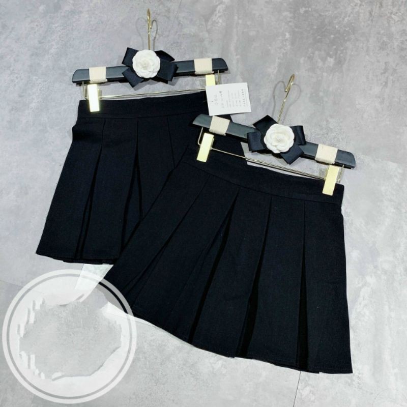 Chân váy xòe ngắn kèm quần K002 K002