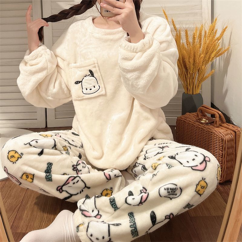 Bộ Đồ Ngủ Vải Lông Cừu San Hô Dày Dặn In Hoạt Hình Kuromi Dễ Thương Thời Trang Mùa Đông Cho Nữ