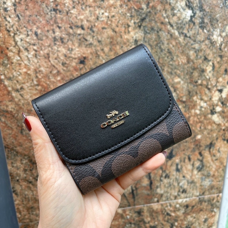 💥Ví Coach nắp tròn💥Rẻ vô địch