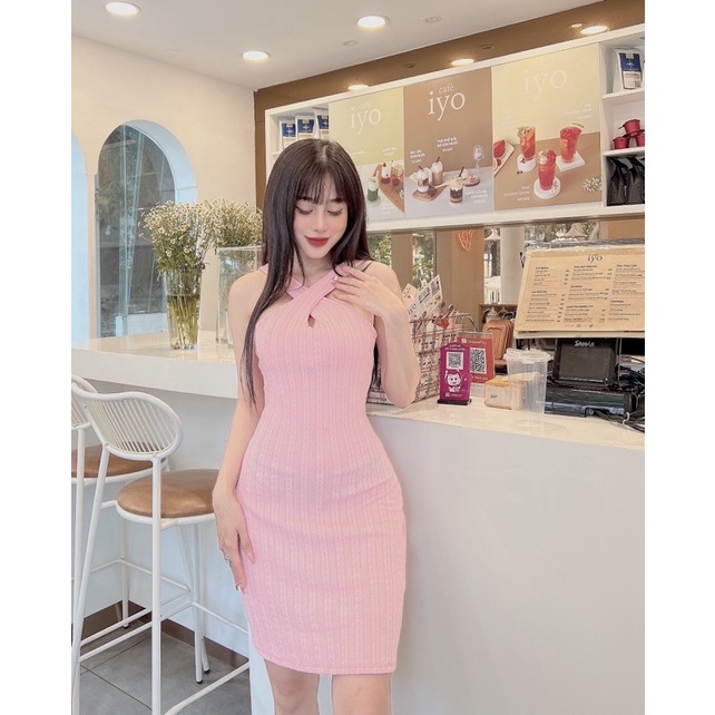 ĐẦM BODY LEN GÂN CỔ YẾM