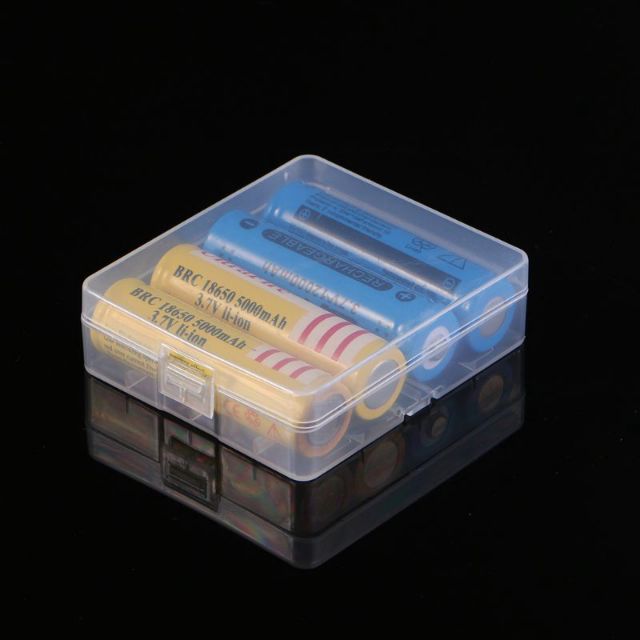 Hộp nhựa đựng và bảo quản 4 pin 18650 khi mang theo người