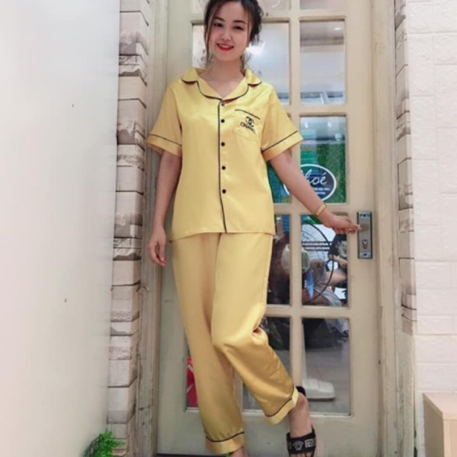 Đồ bộ pizama đồ ngủ mặc nhà phi lụa màu vàng