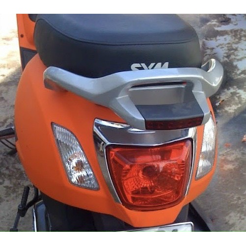 CỤM ĐÈN CẢNG SAU XE ELIZABETH XĂNG CƠ